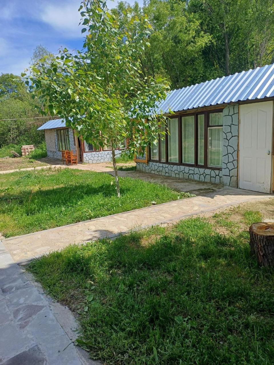 Basuta Guesthouse Kapan Dış mekan fotoğraf